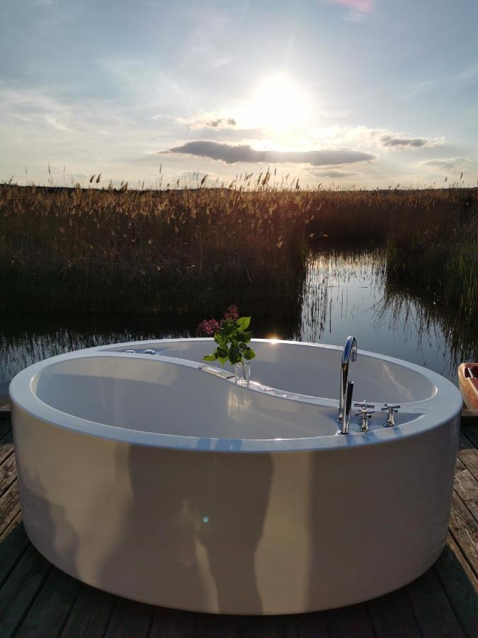 Pfahlbau Sunset II Toplage Inklusive Elektroboot Rust Zewnętrze zdjęcie