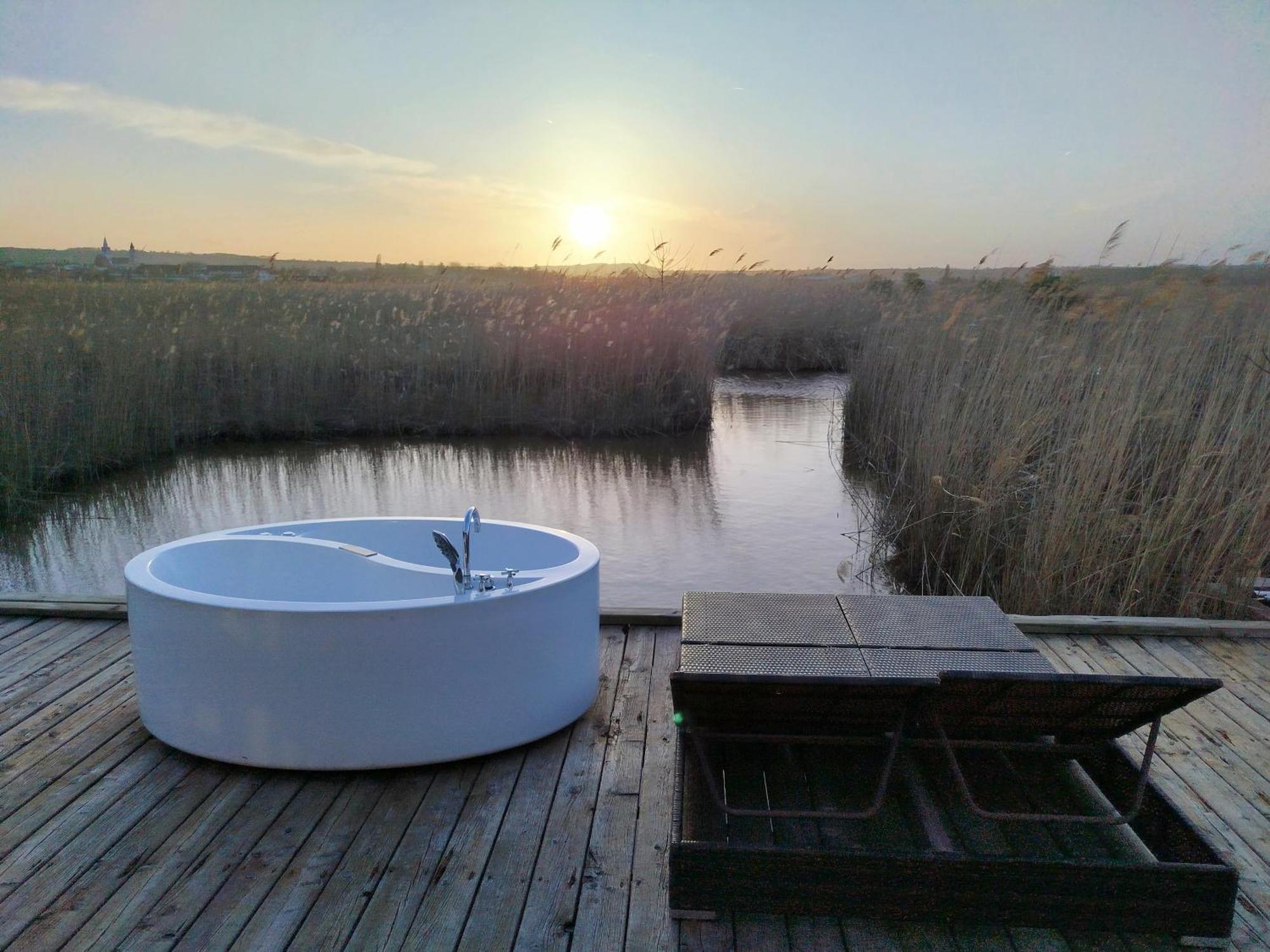 Pfahlbau Sunset II Toplage Inklusive Elektroboot Rust Zewnętrze zdjęcie